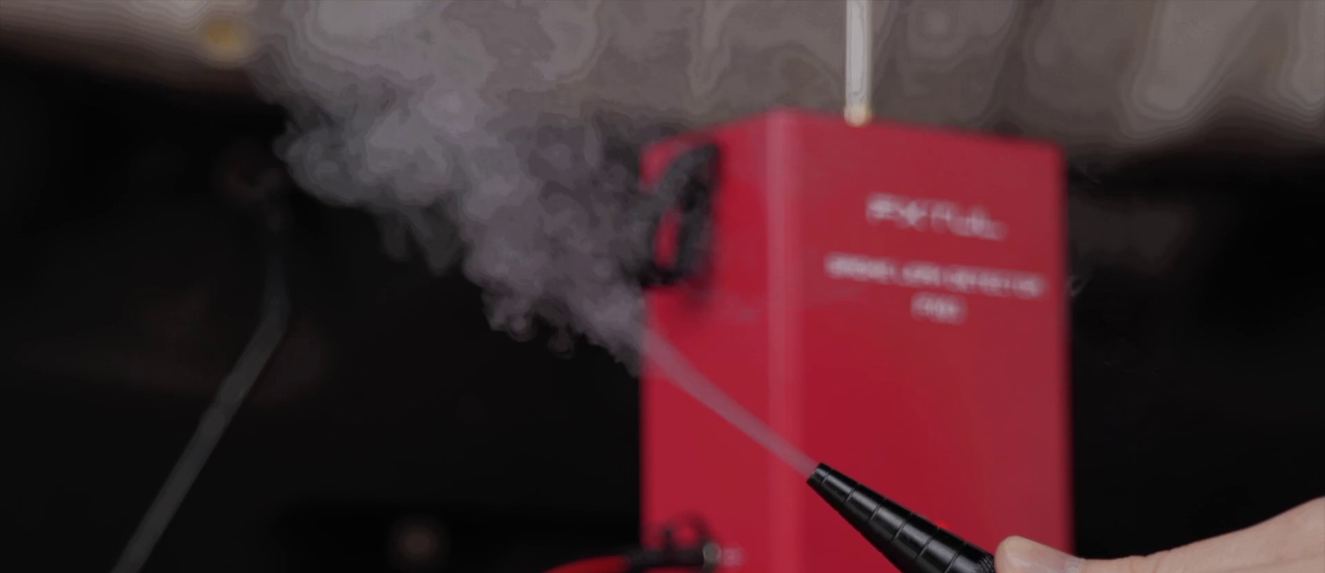 Smoke flowing from the FXTUL F603 nozzle before insertion into the test system