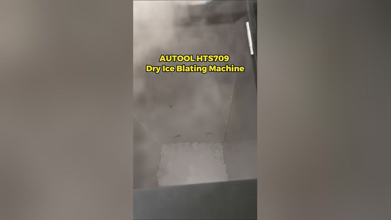 Dry ice pellets inside the AUTOOL HTS709 hopper