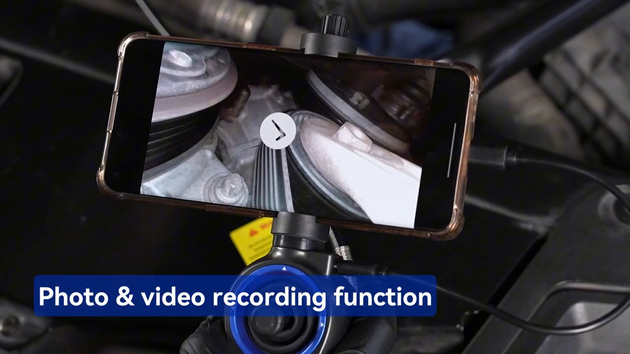 N180 live cylinder view and phone photo-video controls during an engine inspection.