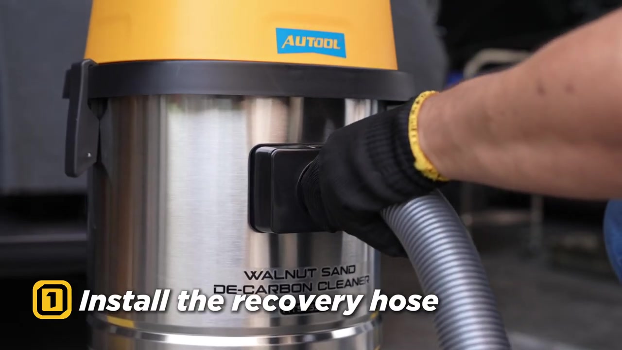 Recovery hose being connected to the AUTOOL HTS559